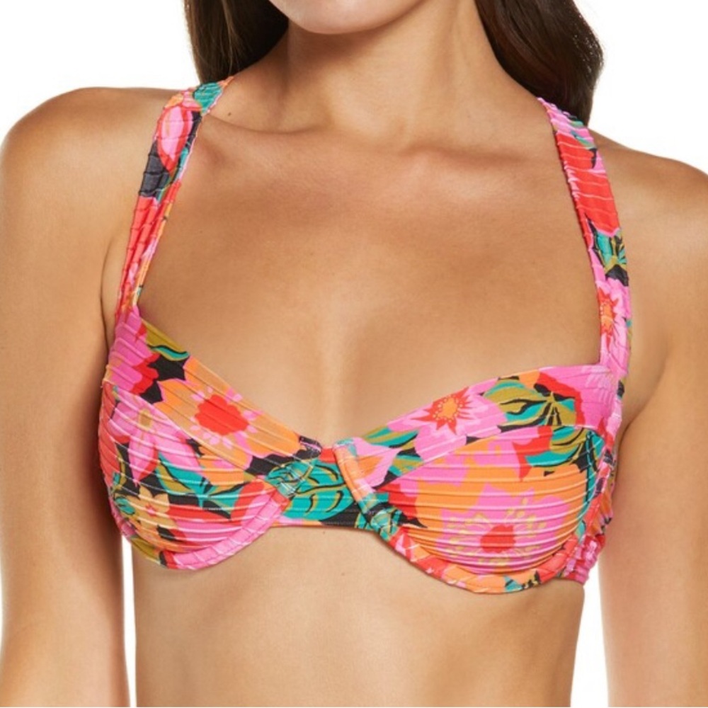Billabong x Sincerly Jules Feel the Groove Bikini Top 💕